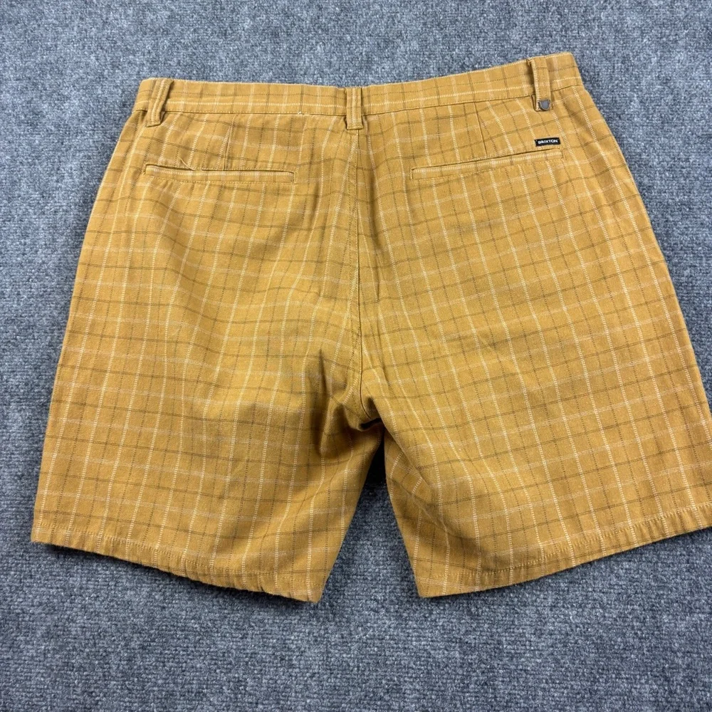 BRIXTON Men’s Chino Baggy Short Mustard Yellow Plaid print Flat Front size: 36 - Picture 2 of 7